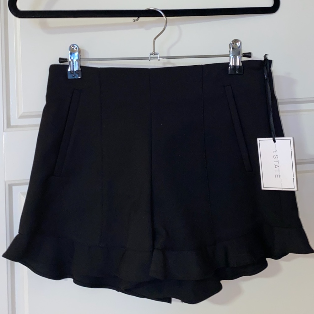 1State Ruffle Shorts